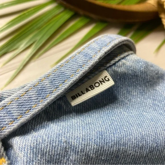 Billabong x Salty Blonde 🏝️ Denim Skirt - Picture 8 of 13
